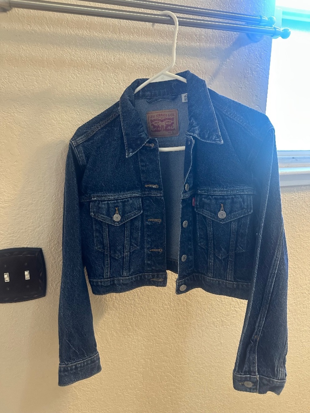 Levis Women’s Jean Jacket. Small